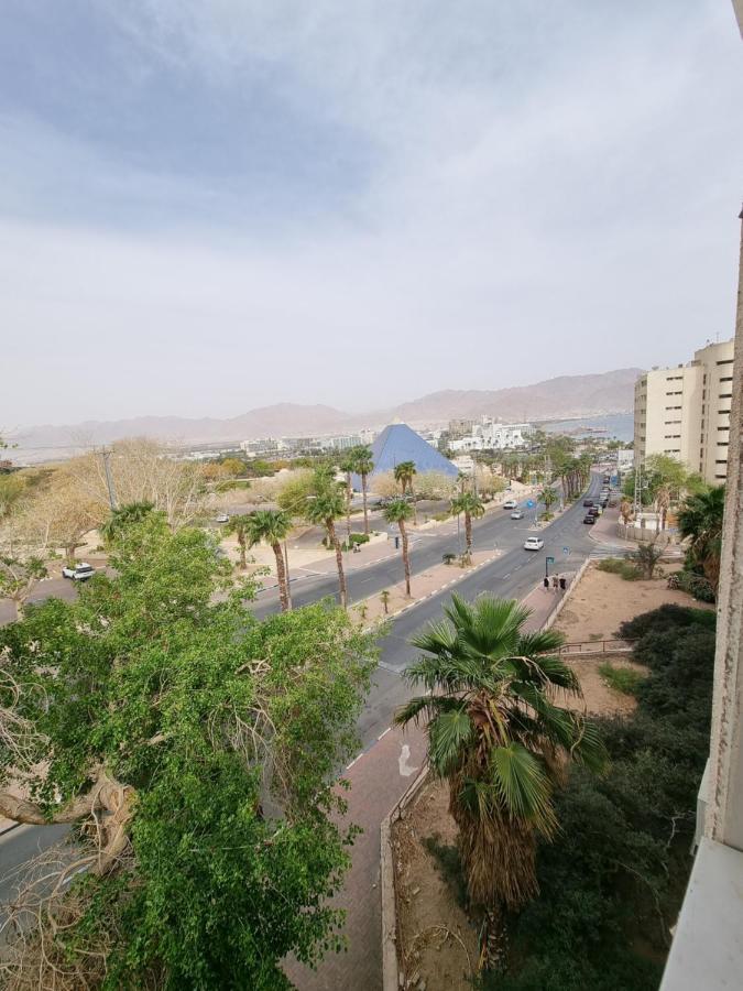 Magic Izzy 300M To The Beach Eilat Eksteriør bilde